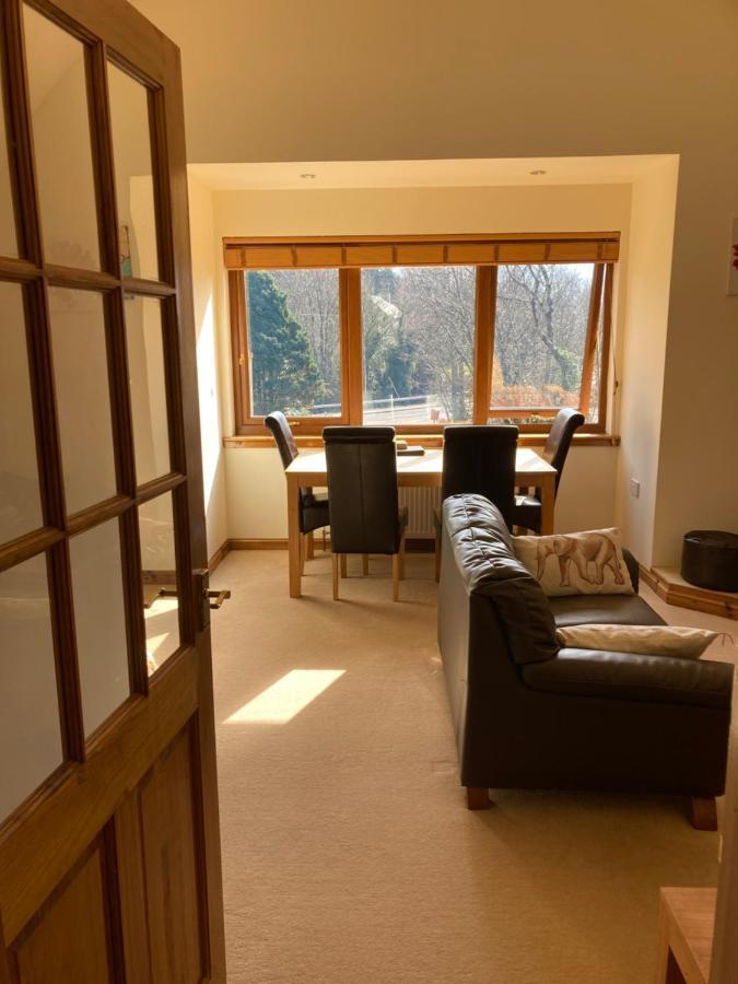 Springbank Apartment - Sleeps 4 - Pet Friendly Fort William Exterior photo